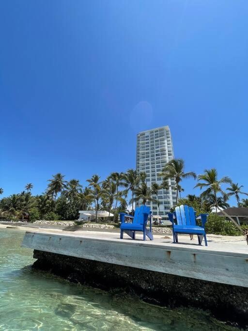 Апартаменти Aquarella Sunset Caribbean Beachfront Gataway Хуан-Доліо Екстер'єр фото